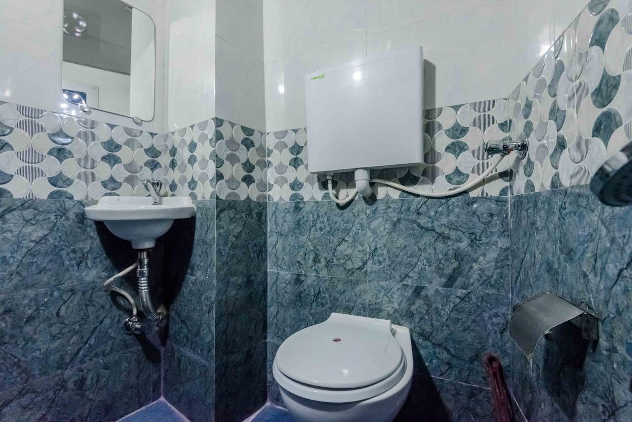 Awesome Dormitory - Men Only Bombay Extérieur photo