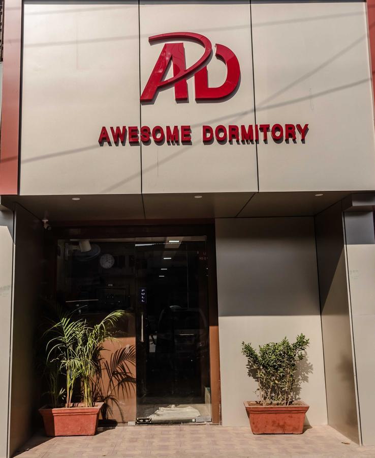 Awesome Dormitory - Men Only Bombay Extérieur photo